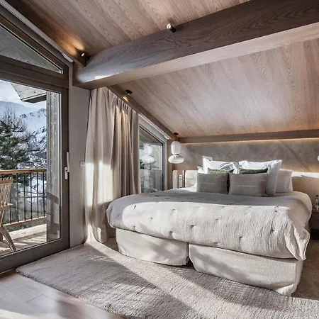 Chalet D'exception Avec Sauna, Piscine Chauffee Et Salle De Cinema - Fr-1-570-64 *